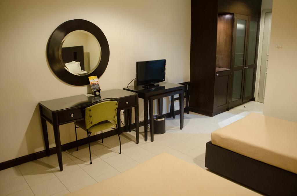 Hotel Tavern Surigao Exterior photo