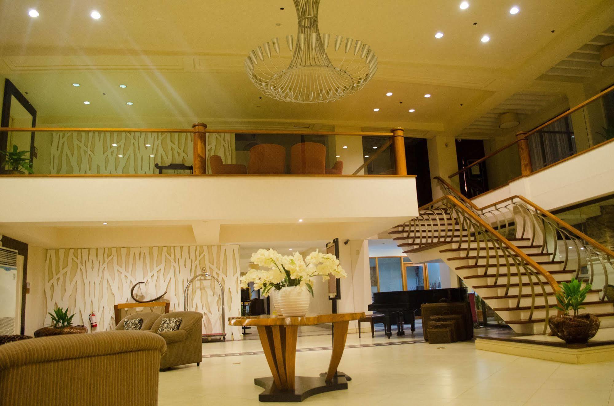 Hotel Tavern Surigao Exterior photo